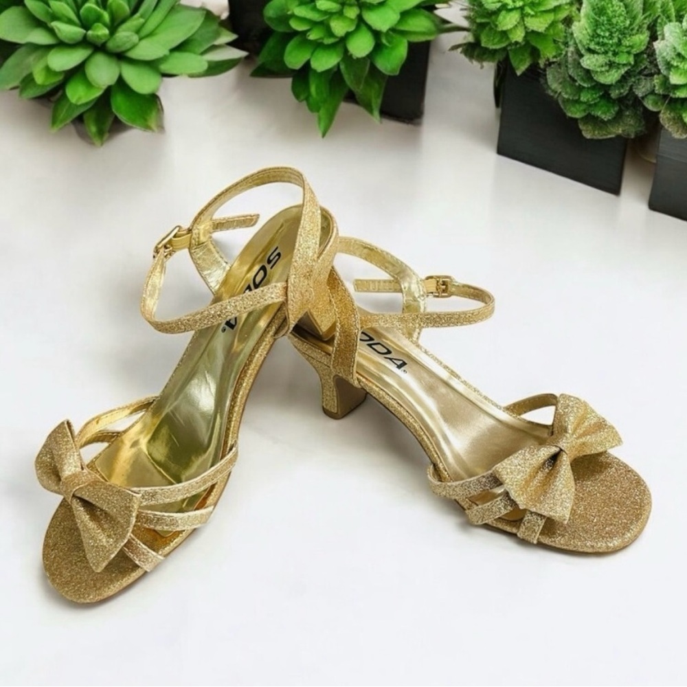 Soda Girl’s Gold Glitter Heel Sandals – Size 1 Big Kid – 2” Low Heel, Open Toe